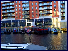 Leeds Dock 09